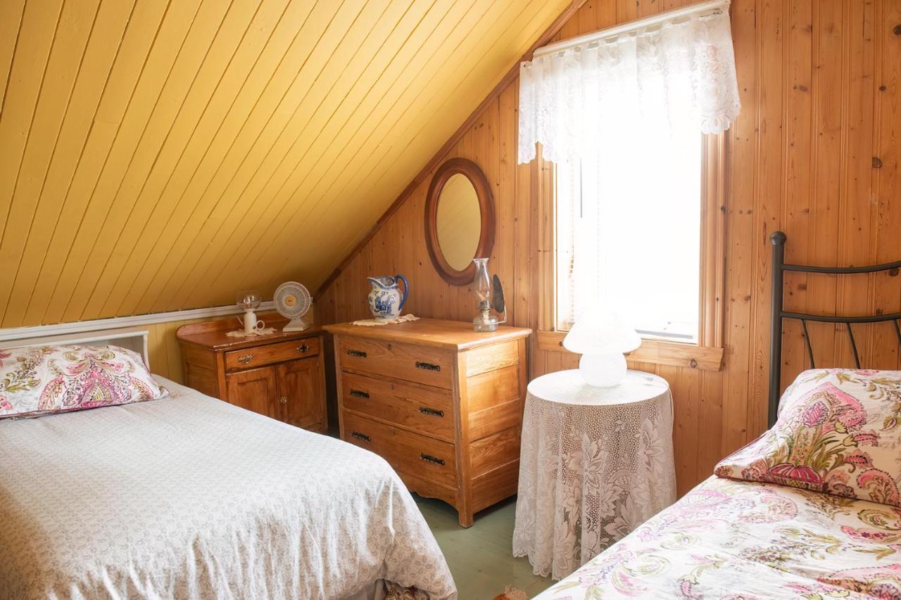 Bed & Cafe Petit Papillon Bed & Breakfast กรองส์-แบรเฌอรอนส์ ภายนอก รูปภาพ