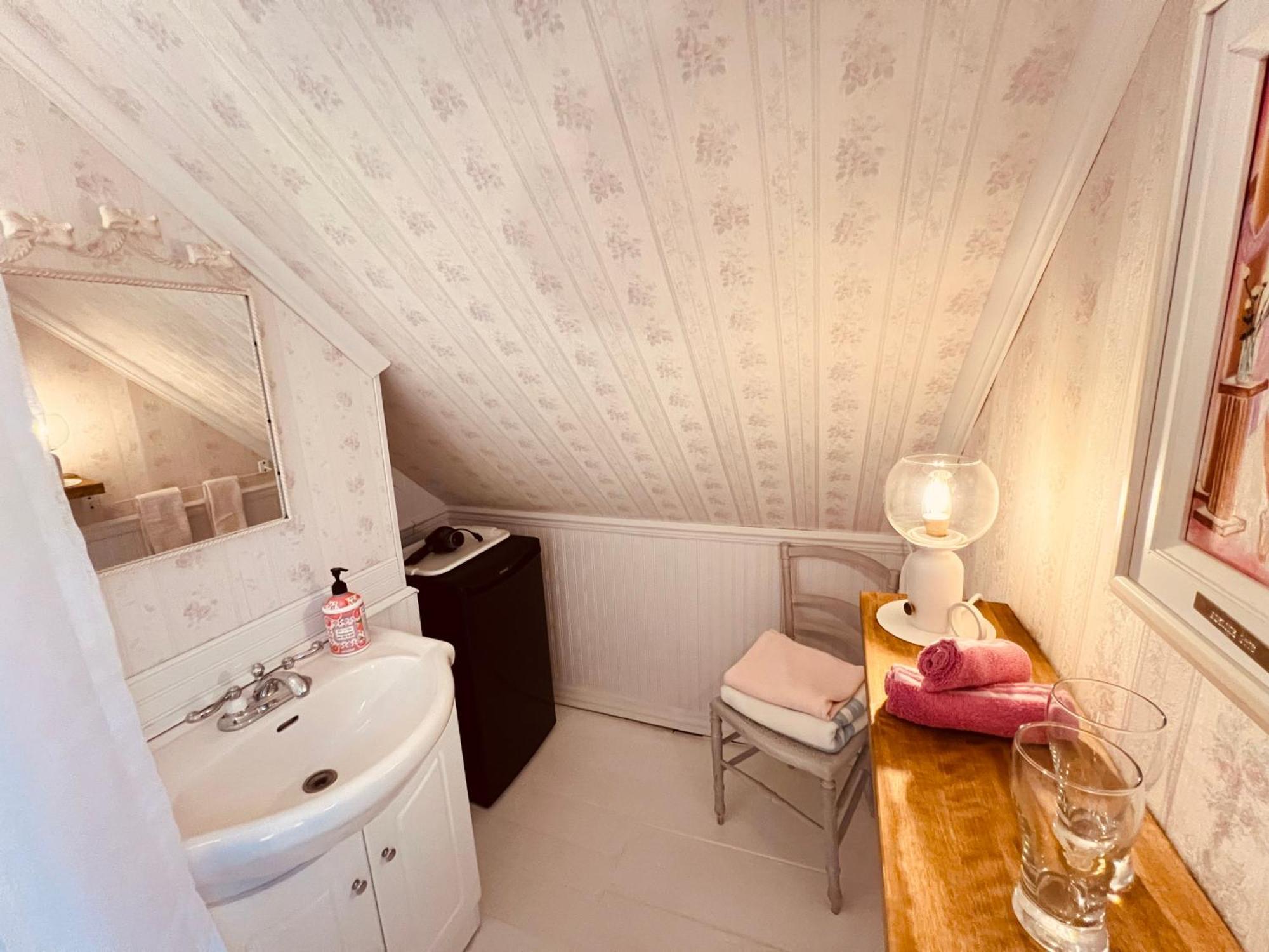 Bed & Cafe Petit Papillon Bed & Breakfast กรองส์-แบรเฌอรอนส์ ห้อง รูปภาพ